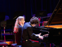 GALA | Musica