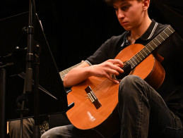 Concerto di voci e archi a pizzico