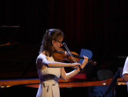 GALA | Musica