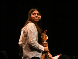 Concerto di voci e archi a pizzico