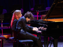GALA | Musica