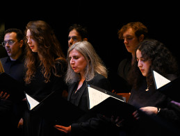 Concerto di voci e archi a pizzico