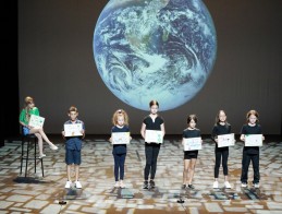 Spectacle de Théâtre, La Terre ne tourne pas rond | 29 Juin 2022