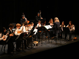 Concerto di voci e archi a pizzico