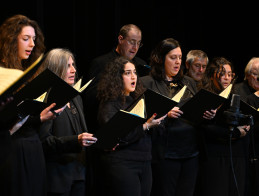 Concerto di voci e archi a pizzico